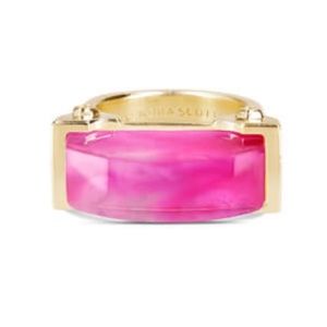 Kendra Scott Jeanne Cocktail Ring Magenta PearlSz6